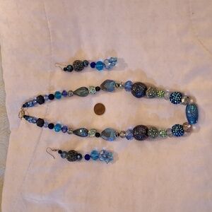 Shinny necklace and earrings set